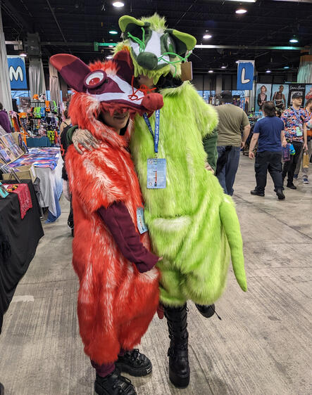 Red &amp; Green Poss